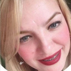 Meet your Posher, Herminia carrillo